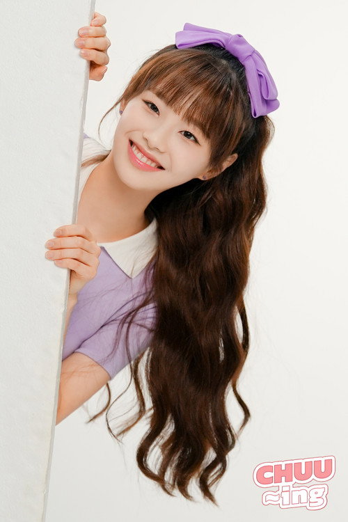 CHUU-ing poster