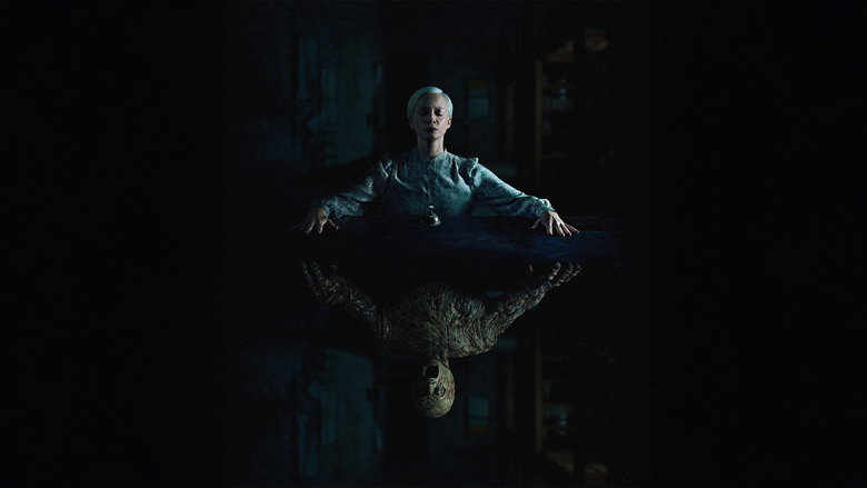 Oddity still 4