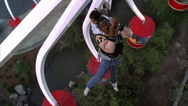 Beverly Hills Cop III still 8