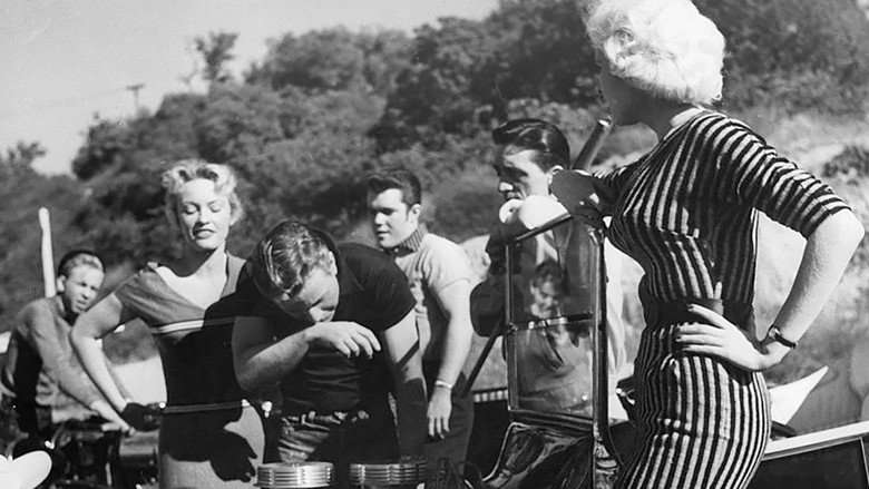 Dragstrip Girl still 1