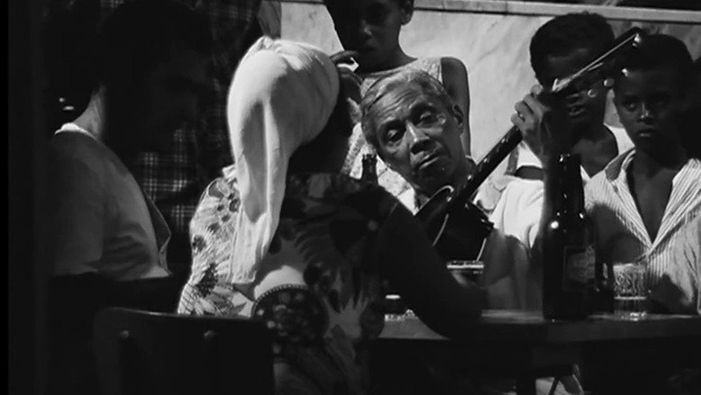 Nelson Cavaquinho still 1