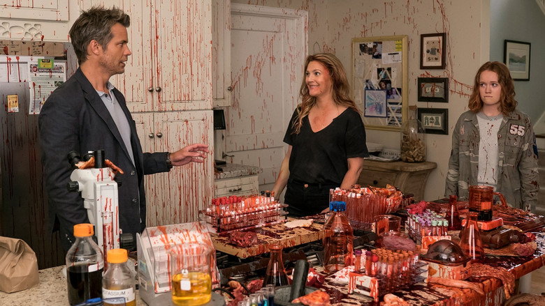 Santa Clarita Diet still 7