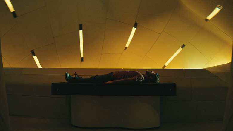 Hivemind Deluxe still 1
