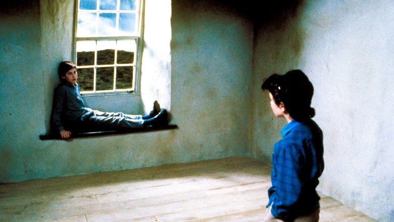 Paperhouse still 6