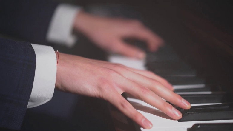 Crescendo still 1