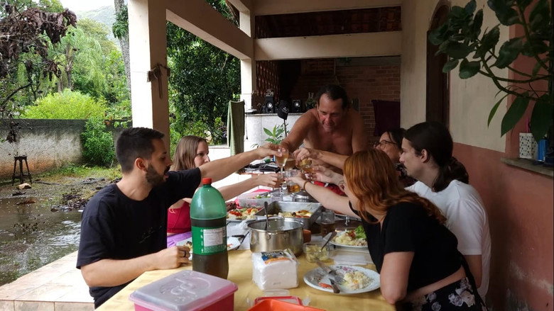 Domingo de Chuva still 1