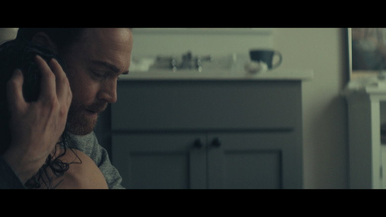 Saturn still 4