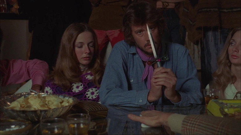 Simon, King of the Witches still 7