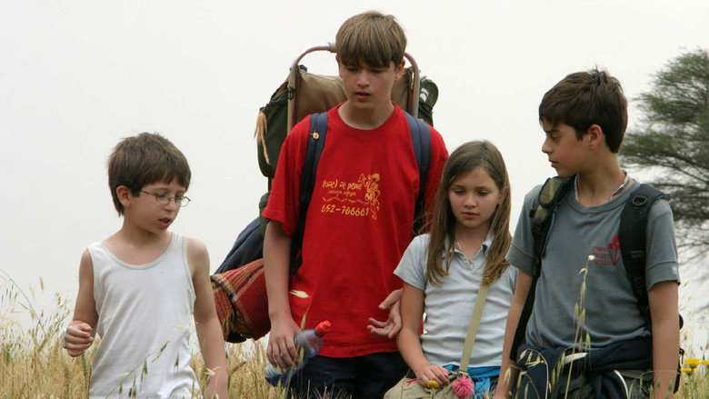 Little Heroes still 1