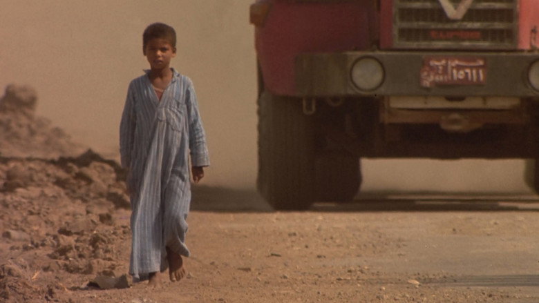 Powaqqatsi still 8