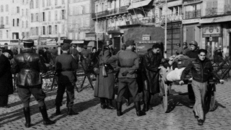La Rafle du Vieux-Port still 1