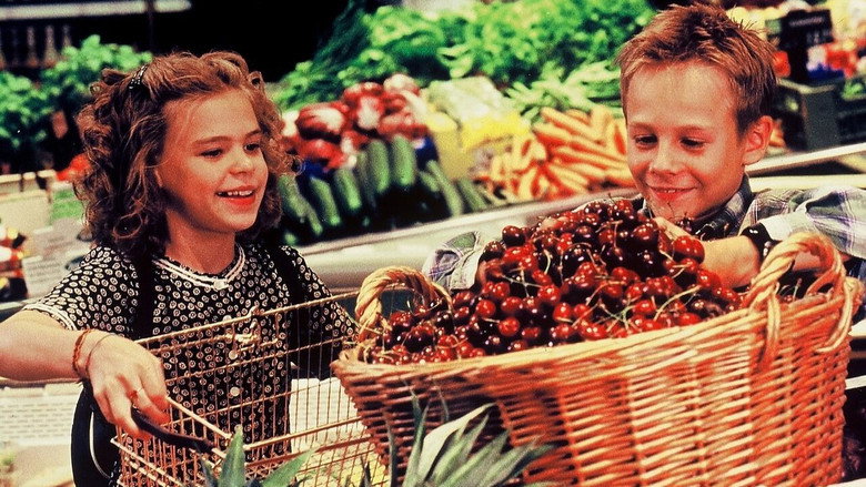 Annaluise & Anton still 4