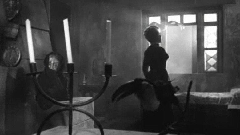 The Witch's Mirror still 2