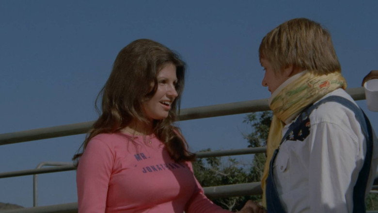 Black Shampoo still 3
