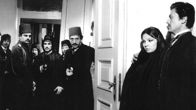 Four Women in the Harem still 8