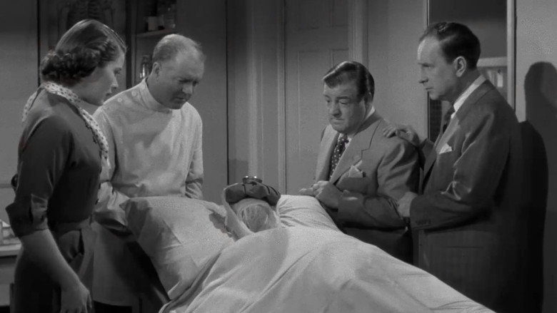 Bud Abbott and Lou Costello Meet the Invisible Man still 7