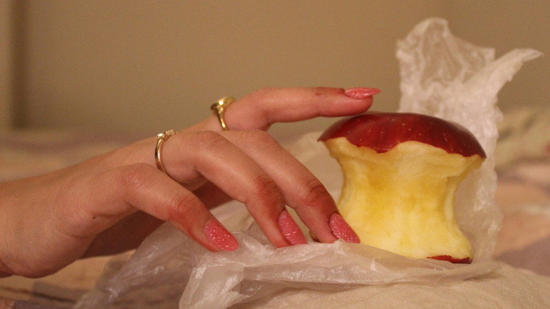 Bite still 2