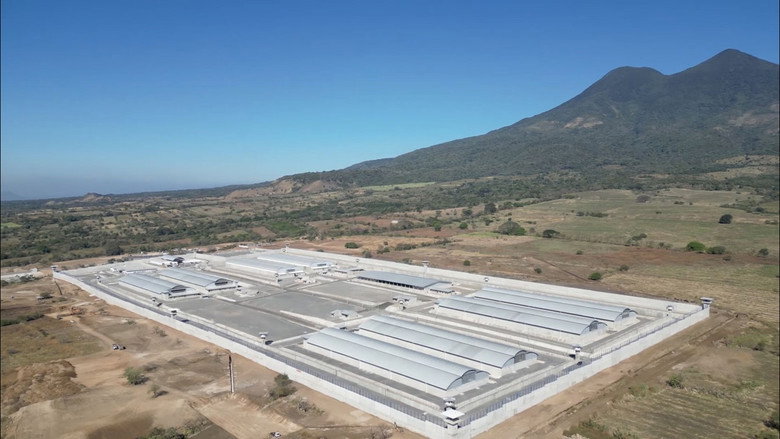 El Salvador: Mega Prisons, Maras & the Coolest Dictator still 2