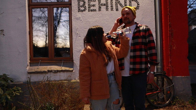 Foxys Plan still 2