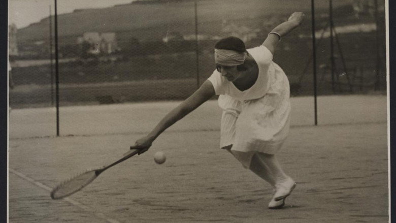 Suzanne Lenglen, the court of liberty still 2
