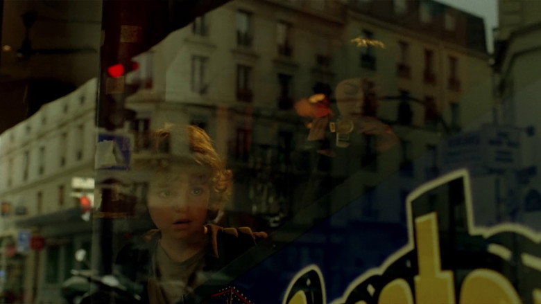 Flight of the Red Balloon still 7