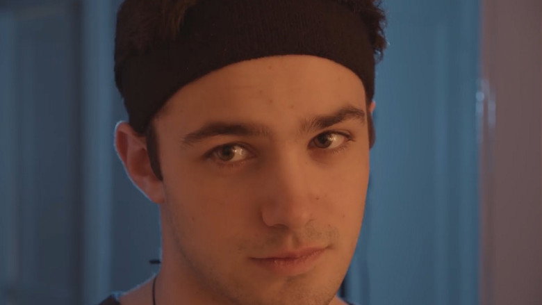 Room Closet: Truth or Dare still 4