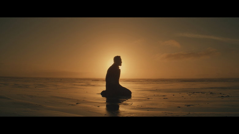 Saturn still 3