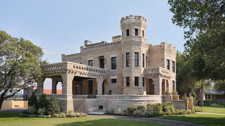 Fixer Upper: The Castle still 4