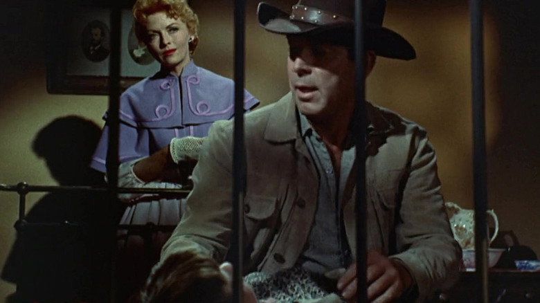 Face of a Fugitive still 3