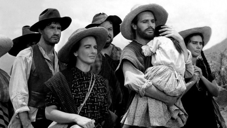 Nazarín still 2