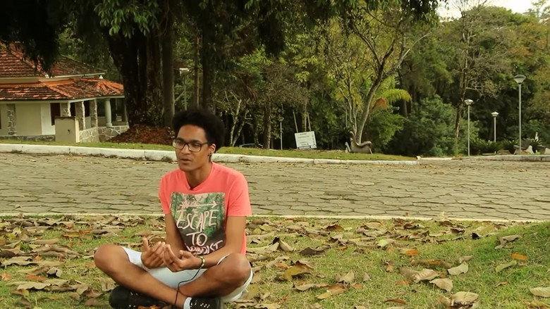 Além de Preto, Viado still 1