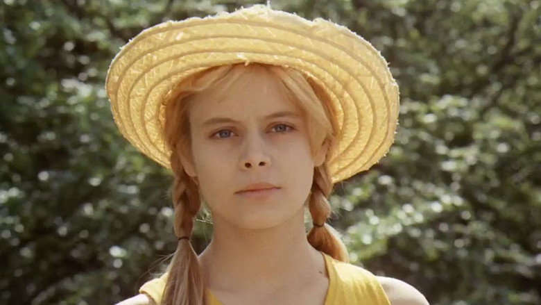 Robinson Girl still 1