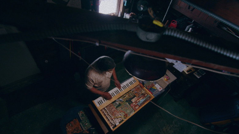 Dead Mail still 4