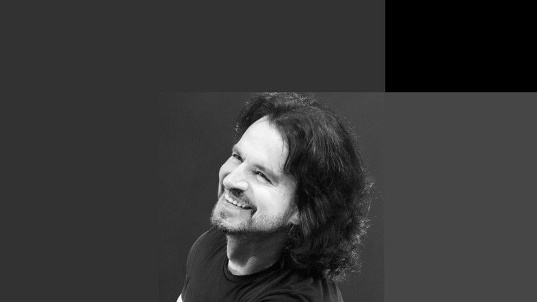 Yanni Live! The Concert Event still 2