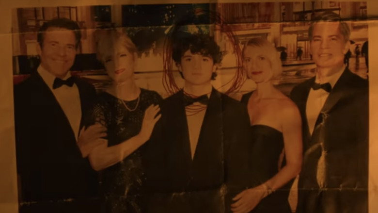 Full Circle still 7