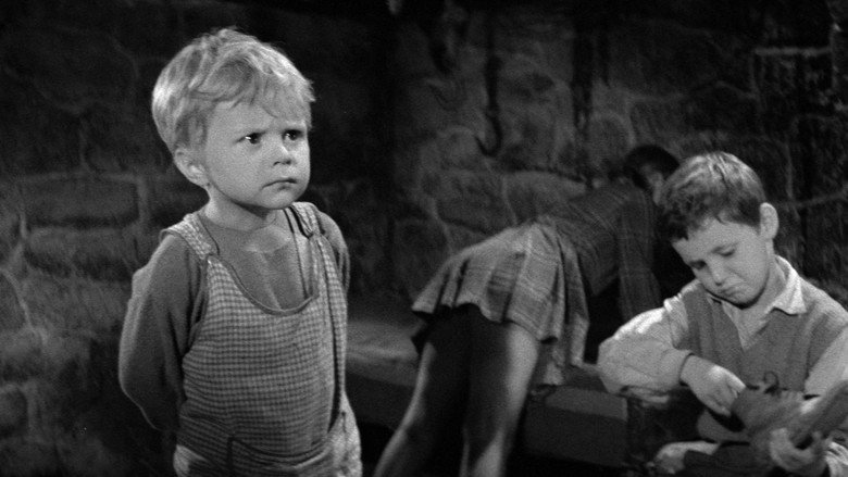 Don't Cry, Peter still 3