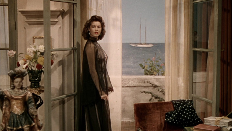 Pandora and the Flying Dutchman still 3