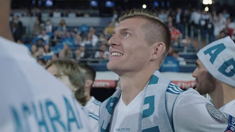 Kroos still 3