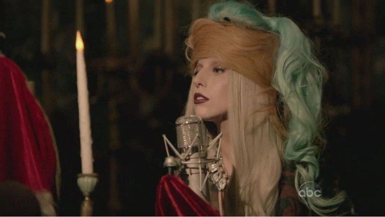 A Very Gaga Thanksgiving still 3