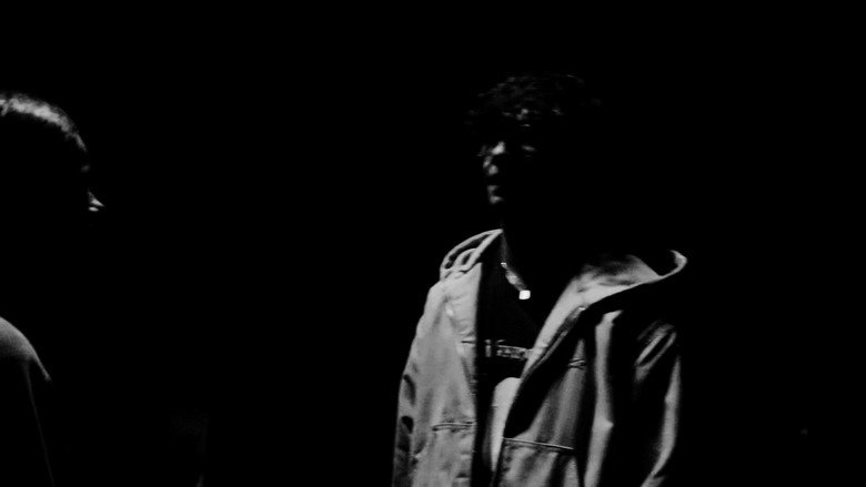 Sans Un Mot still 4