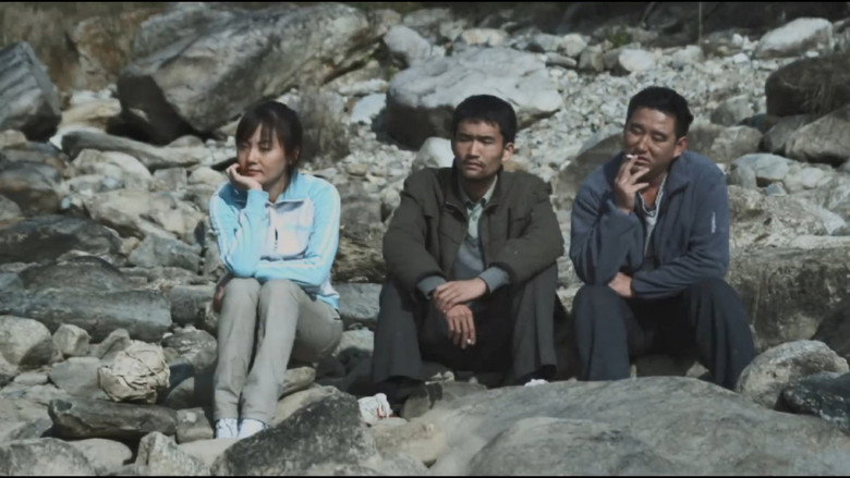 裸山 still 1