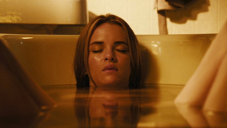 Piranha 3DD still 3
