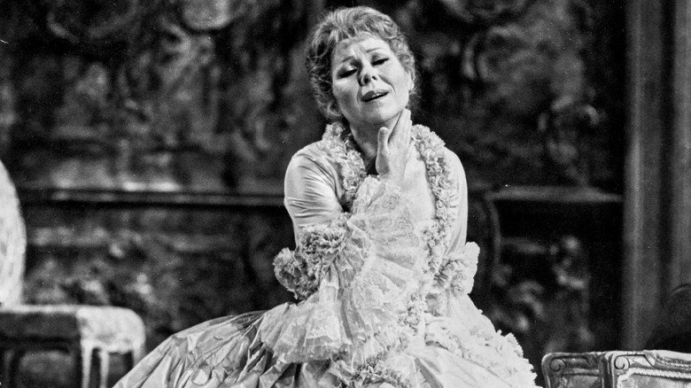 Puccini: Manon Lescaut still 1