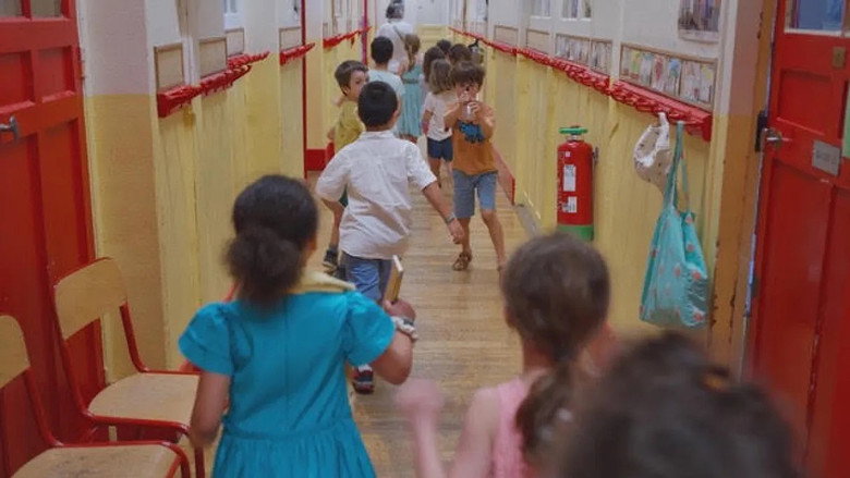 Une petite école française still 1