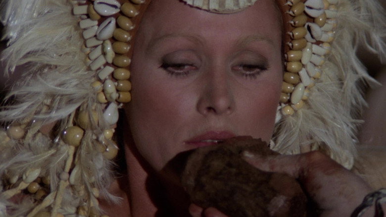 Slave of the Cannibal God still 7