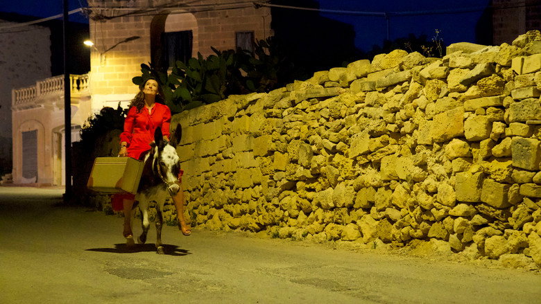 Carmen still 5
