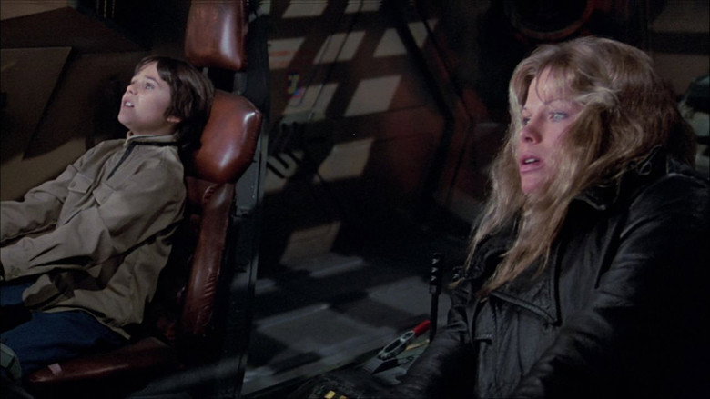 Space Raiders still 2