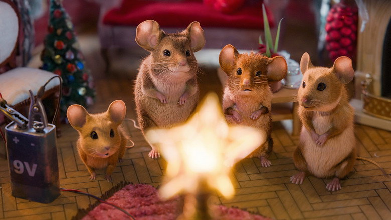 A Mouse Hunt for Christmas still 5