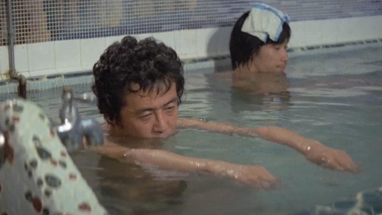 Kōshoku tōmei ningen: onnayu nozoki still 8