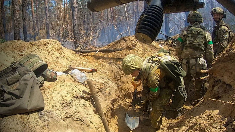 Ukraine's Civilian Soldiers: The War Recorded on Smartphones still 1
